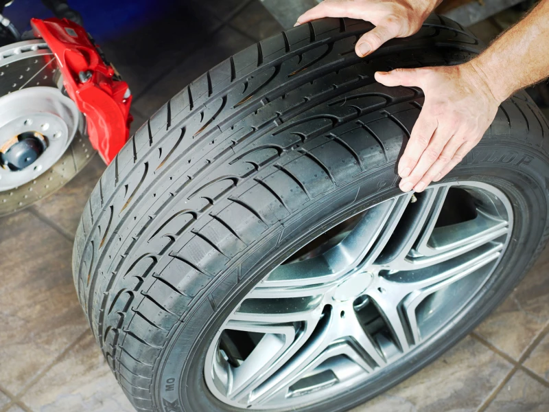 Komplettradwechsel bei Auto Thüllen