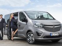 Bald bei uns bestellbar: Vivaro Tourer und Vivaro Combi+
