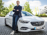 Neue Bundesligasaison startet mit Opel 