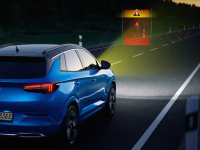 Opel Grandland: beste Sicht mit „Night Vison“