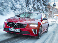 Opel Insignia GSi mit neuem Hightech-Allrad
